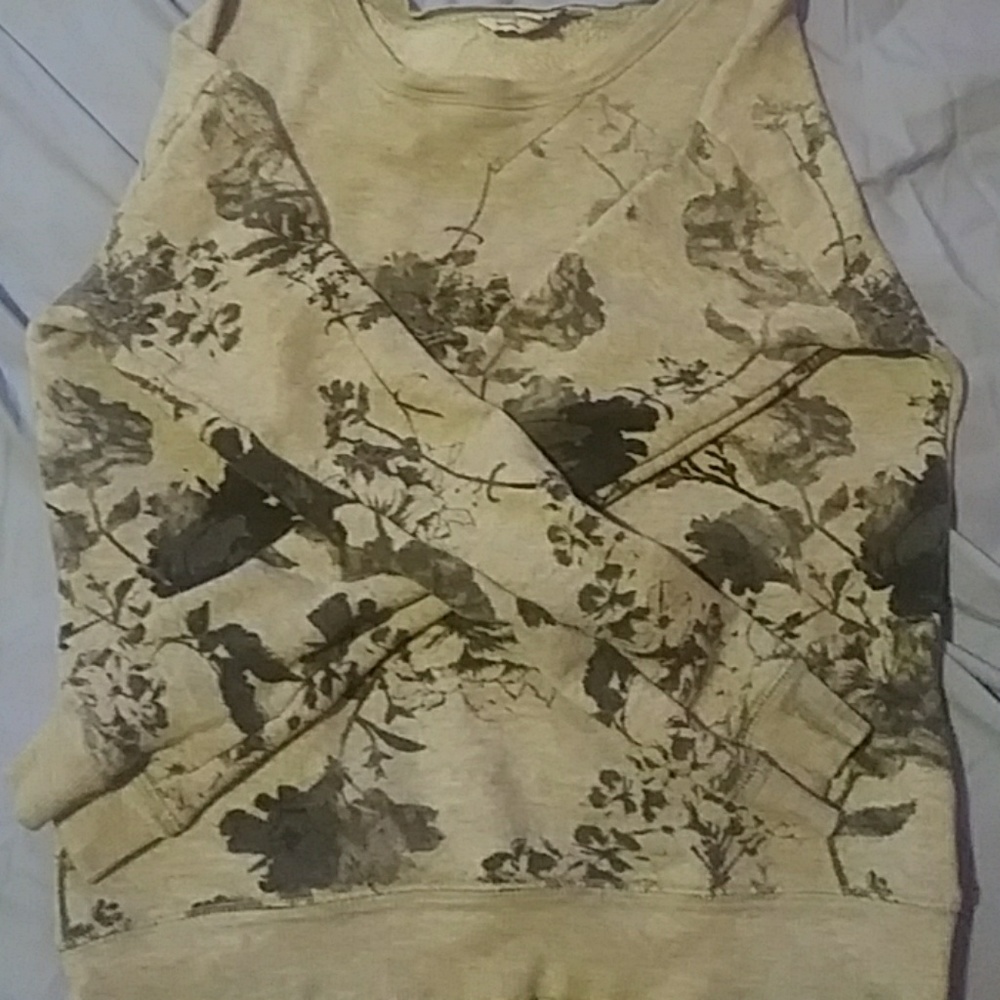 Black Floral American Eagle Outfitters Sweater